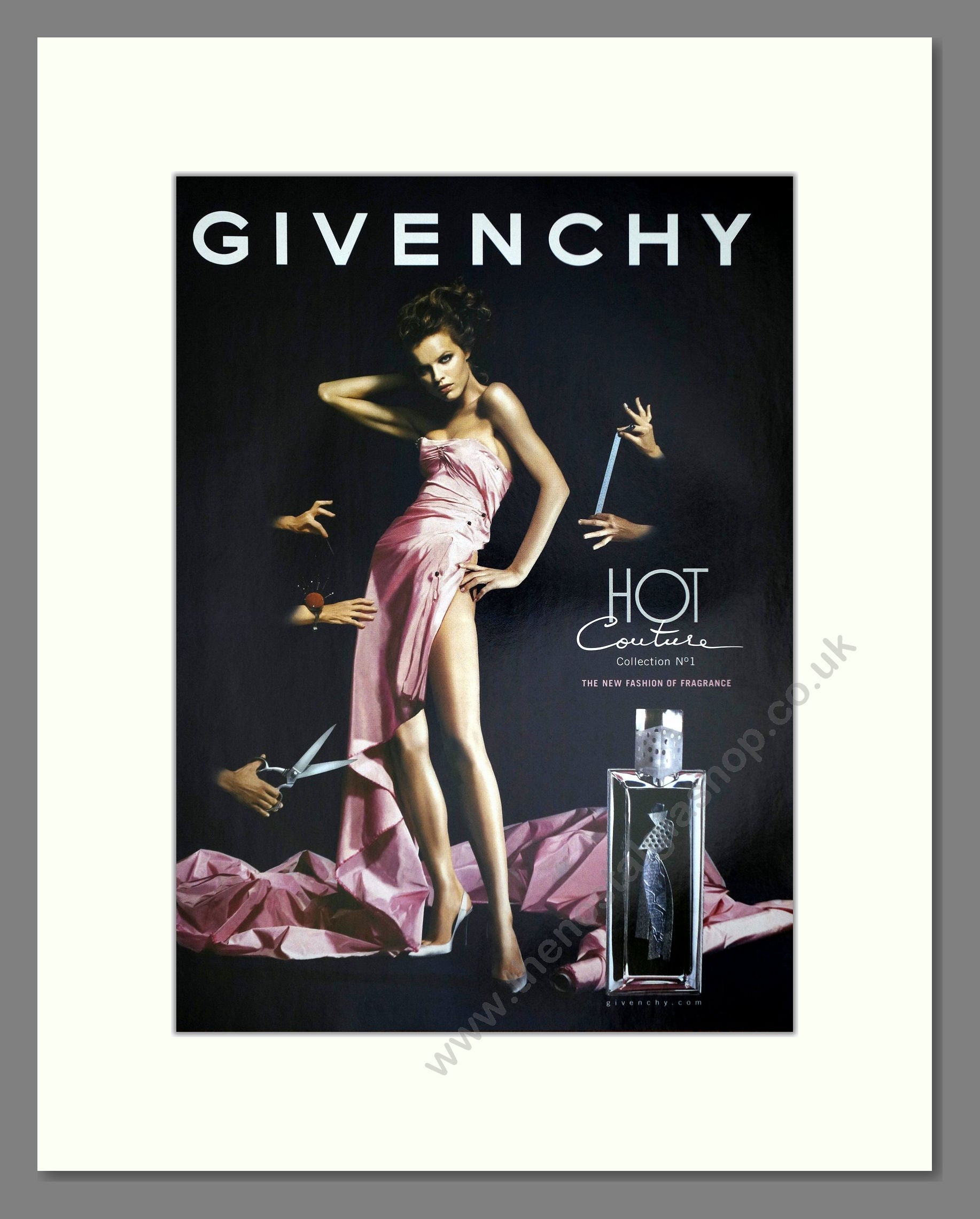Givenchy - Hot Couture. Vintage Advert 2001 (ref AD66173)