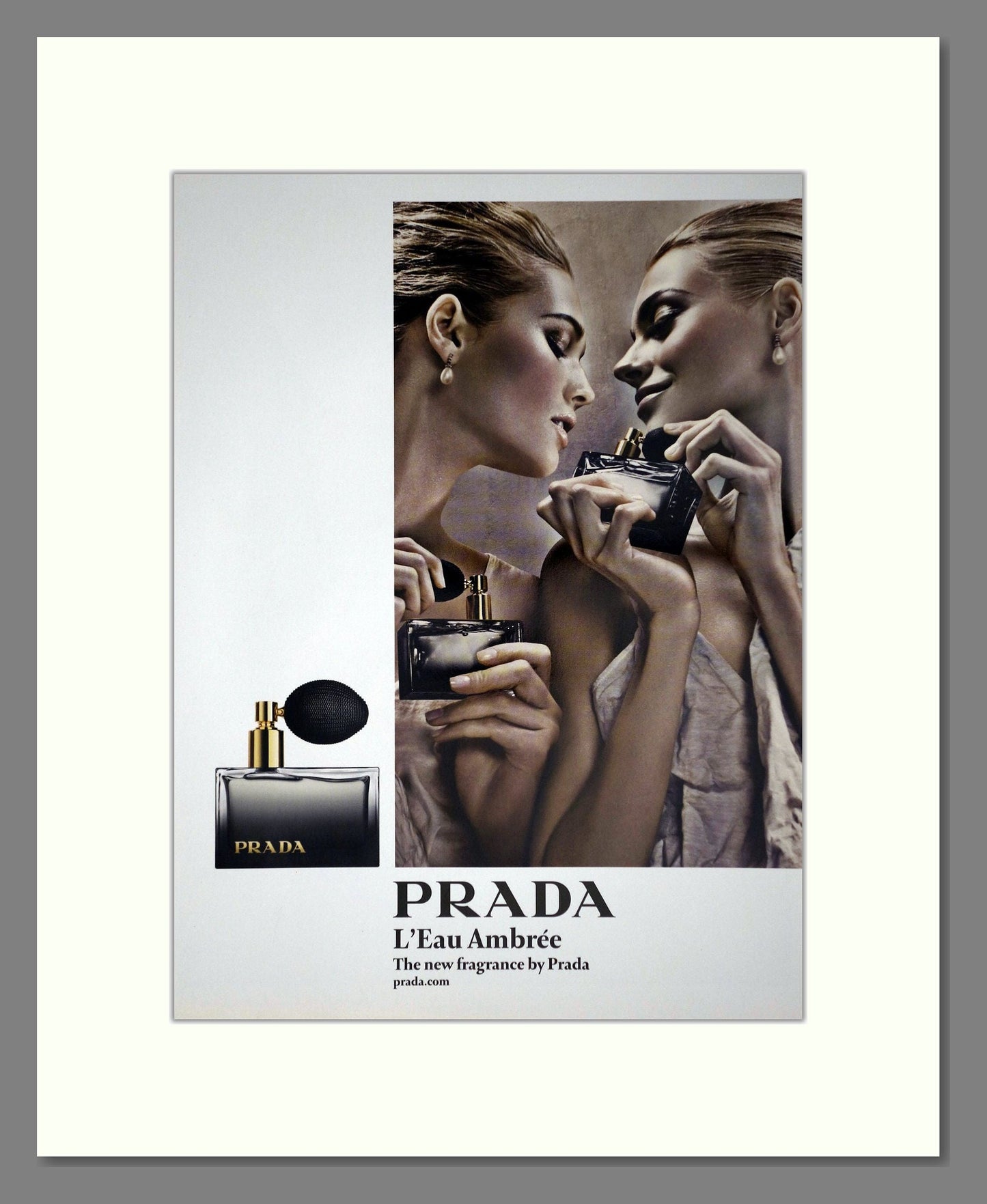 Prada - L'Eau Ambree. Vintage Advert 2009 (ref AD66256)