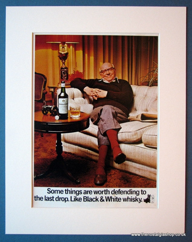 Black & White Whisky. Arthur Lowe. Original advert 1972 (ref AD1205)