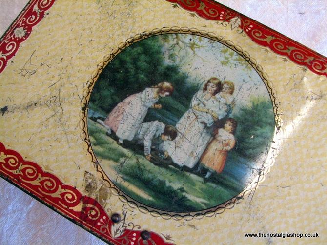 Thorne's Toffee. Vintage Tin (ref nos054)