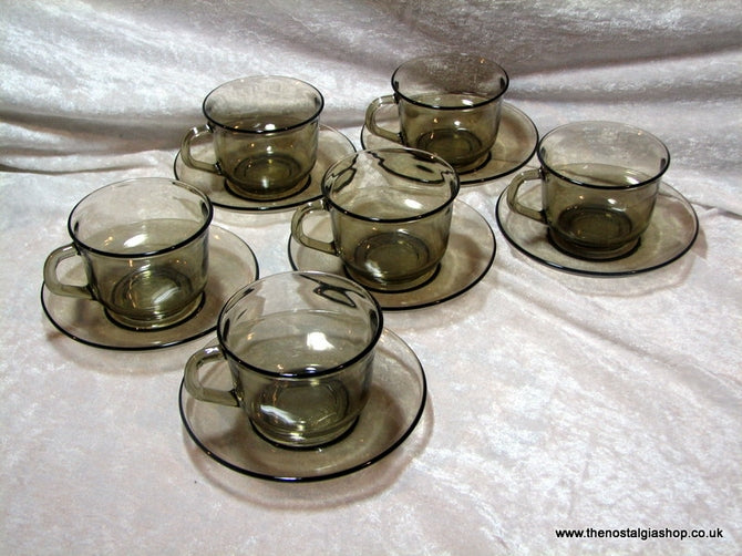 Arcoroc Set of 6 Cups and Saucers. (ref Nos121)