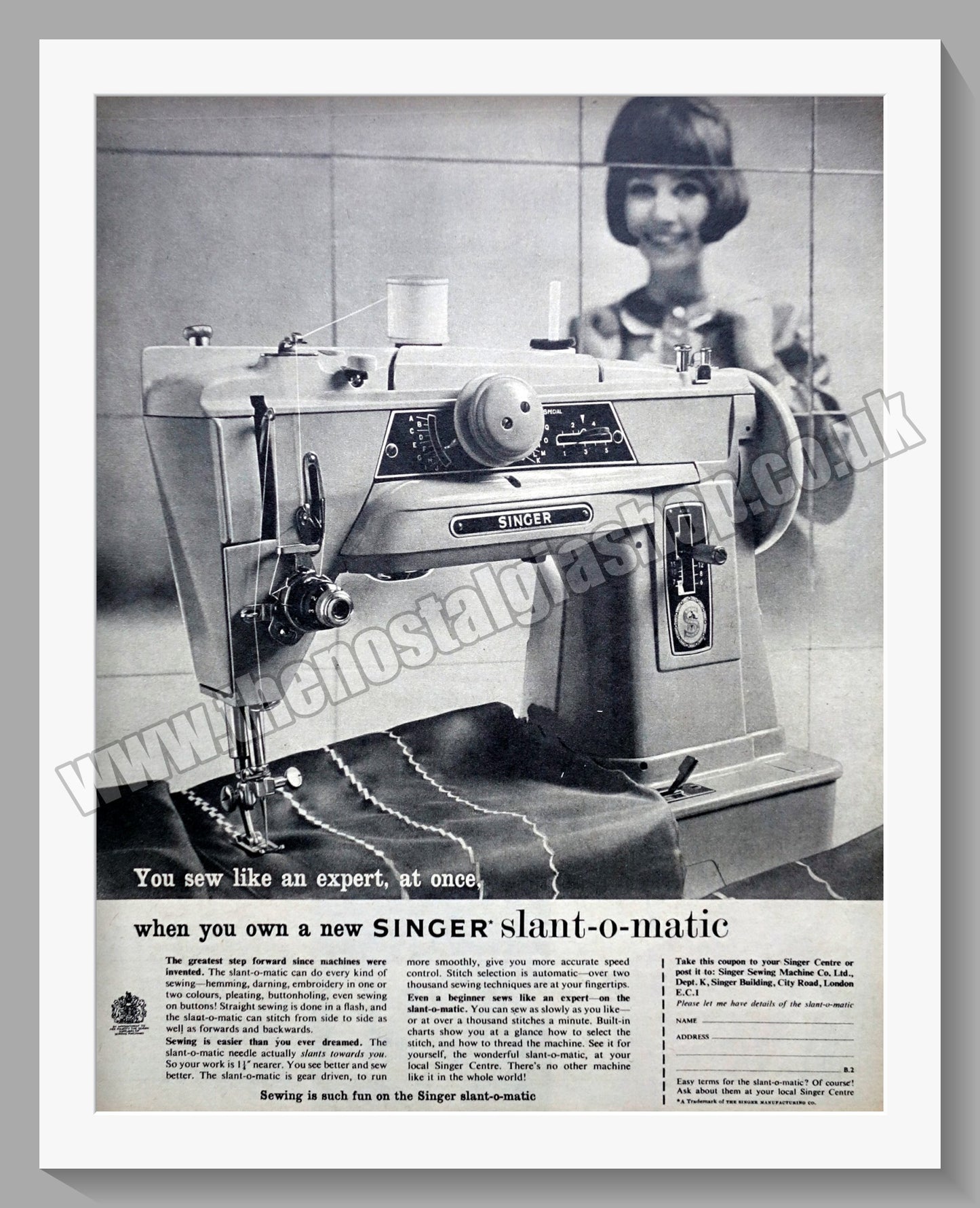 Singer Sewing Machine Original Advert 1961 (ref AD300849)