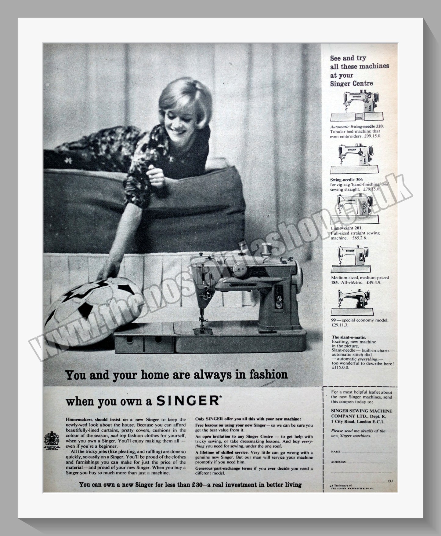 Singer Sewing Machine Original Advert 1961 (ref AD300852)