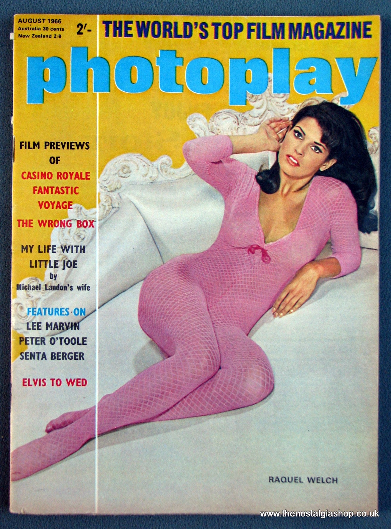 Photoplay Film Magazine. August 1966. Cover Raquel Welch. (M133)