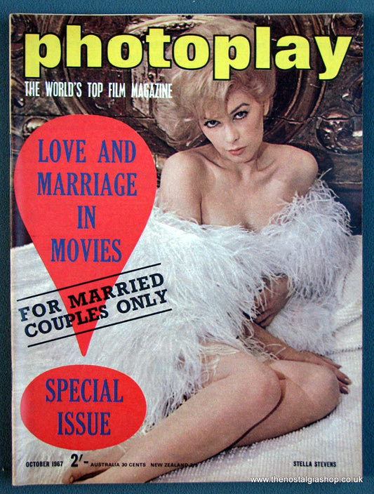 Photoplay Film Magazine. October 1967. Cover Stella Stevens. (M136)