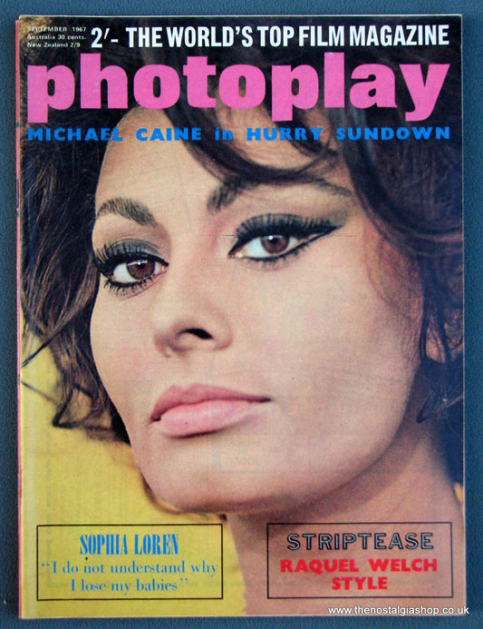 Photoplay Film Magazine. September 1967. Cover Sophia Loren. (M137)
