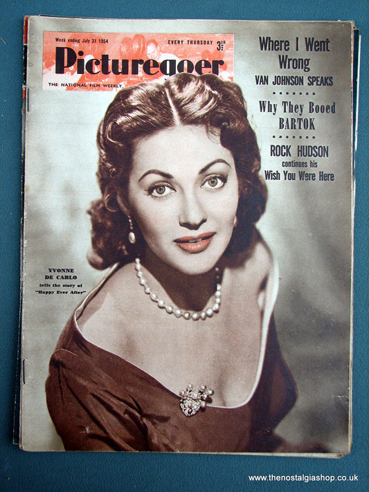 Yvonne De Carlo. Picturegoer Magazine. July 1954. (M227)