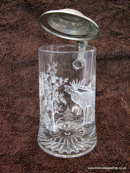 Glass Stein with Pewter Lid. Reindeer. (ref Nos034)