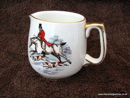 Milk Jug with Foxhunting Theme. Made In Ireland. (ref nos121)