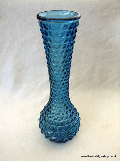 Glass Vase, Blue Twisting Pattern. (ref nos120)