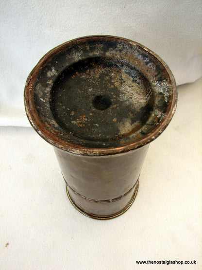 Shell Casing. Vase. Trench Art. Vintage. (ref nos003)