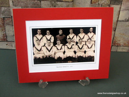 Manchester United F.C. 1922. Team Photo in Mount.