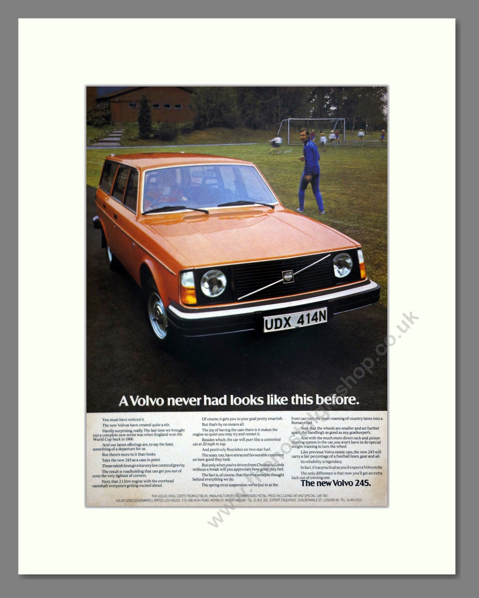 Volvo - 245. Vintage Advert 1974 (ref AD62053)