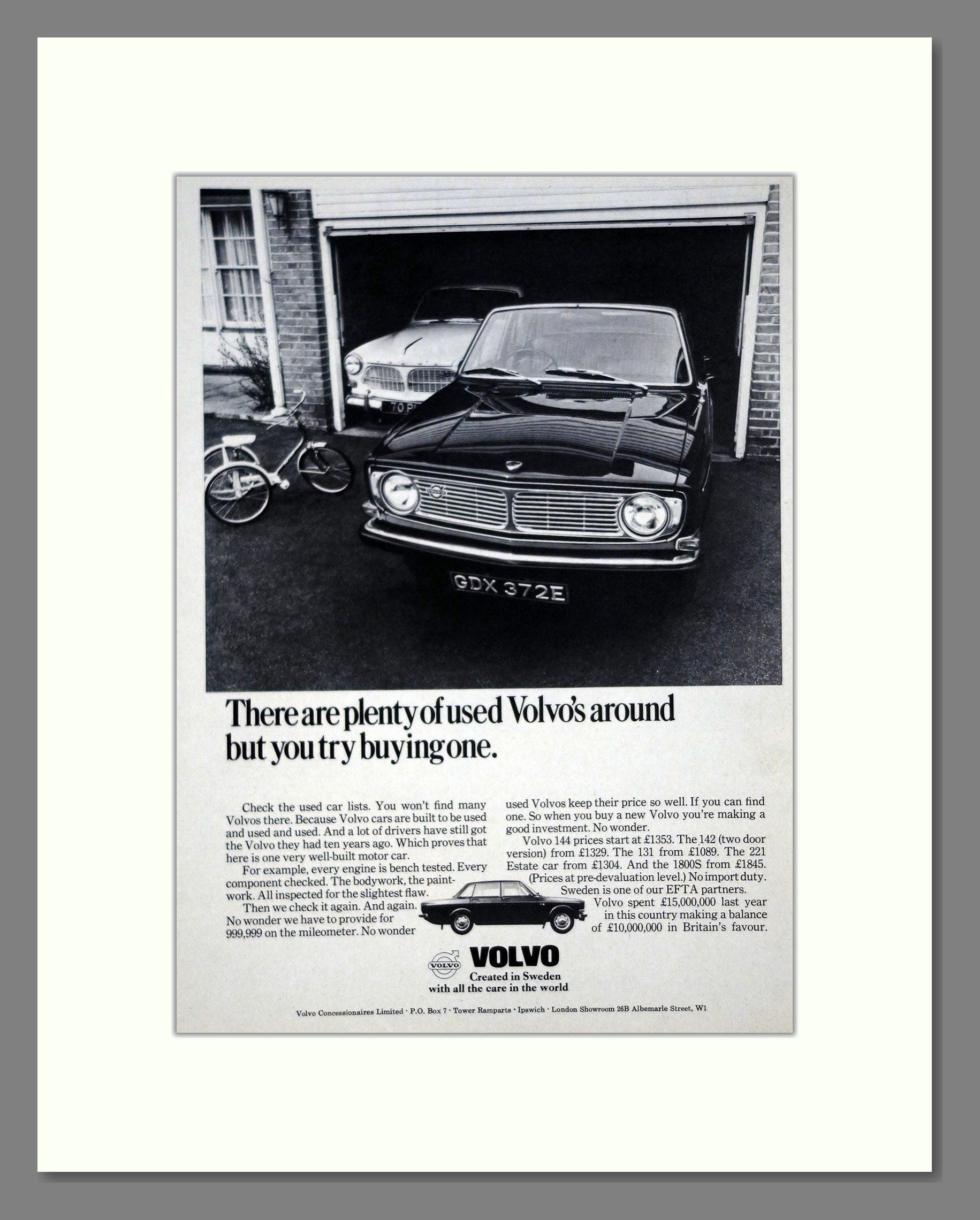 Volvo - 144. Vintage Advert 1968 (ref AD62064)